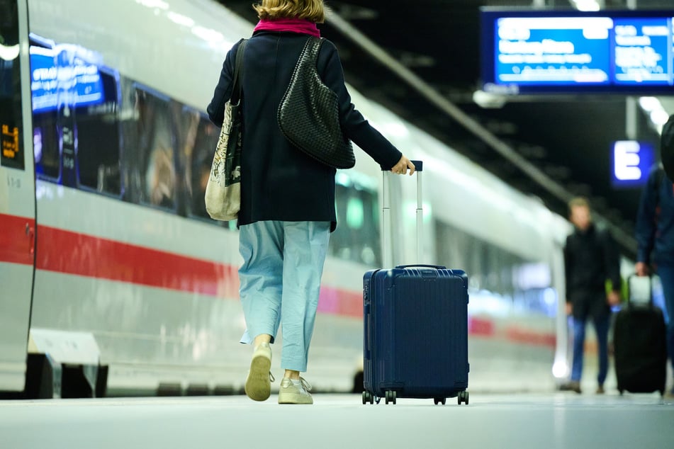 Vom Berliner Hauptbahnhof gibt es künftig stündlich eine schnelle ICE-Verbindung in die bayrische Landeshauptstadt München. (Archivfoto)