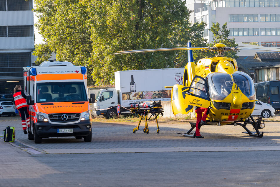 Der 46-Jährige musste mit dem Rettungshubschrauber in eine Klinik geflogen werden.