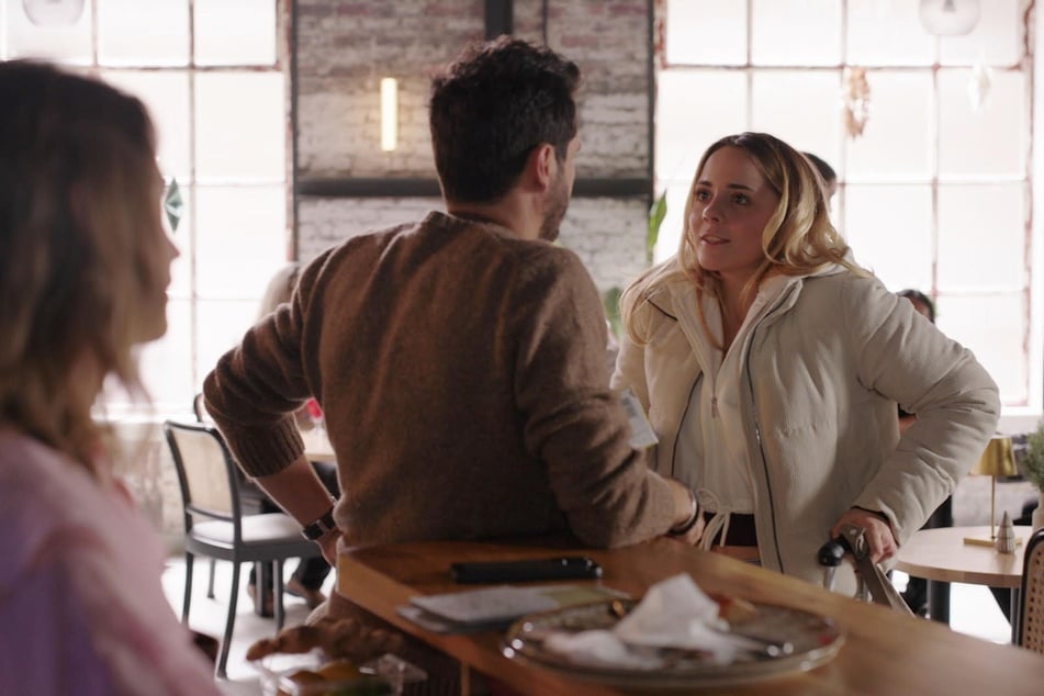 Valea verschweigt ihrem Vater, wo sie gewesen ist.