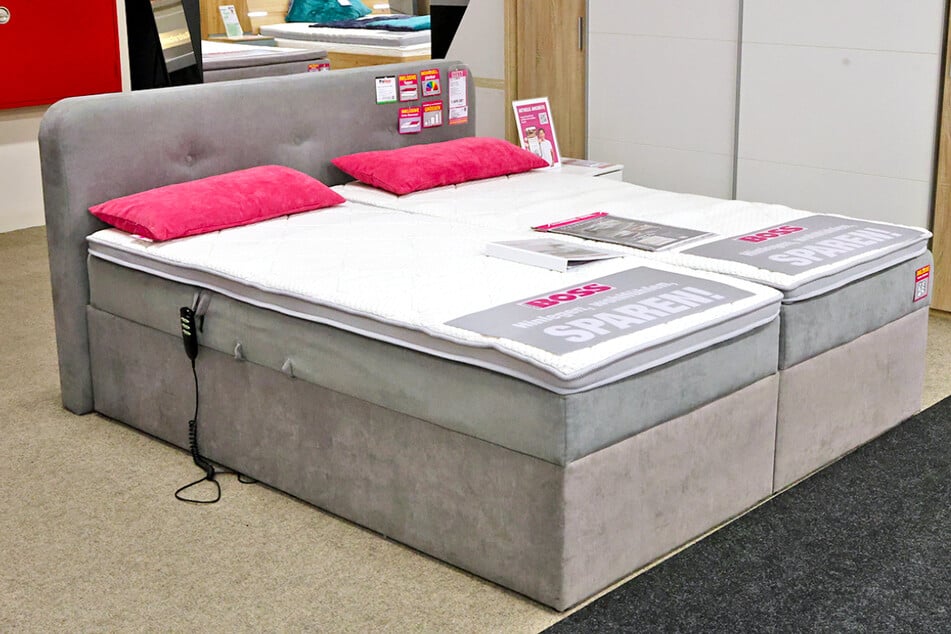 Ab Samstag (27.12.) spart Ihr hier bei Sofas, Betten, Leuchten und mehr