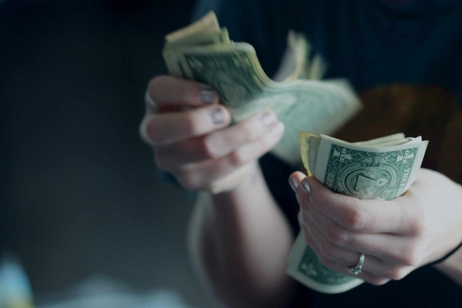 Judge makes new move on tariff refunds after Customs and Border Protection agency plea