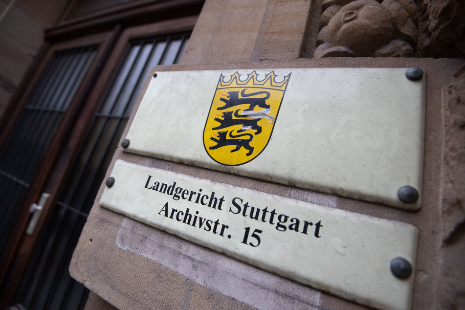 Der Prozess trägt sich im Landgericht Stuttgart zu und soll sich über acht Verhandlungstage erstrecken. (Symbolbild)