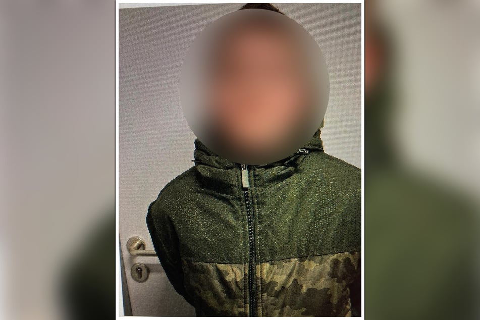 Die Polizei suchte mit einem Foto nach dem Jungen.