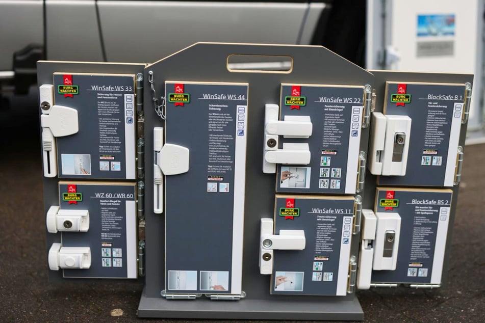 Auch stellten sie technische Möglichkeiten zur Sicherung des Eigenheims vor.