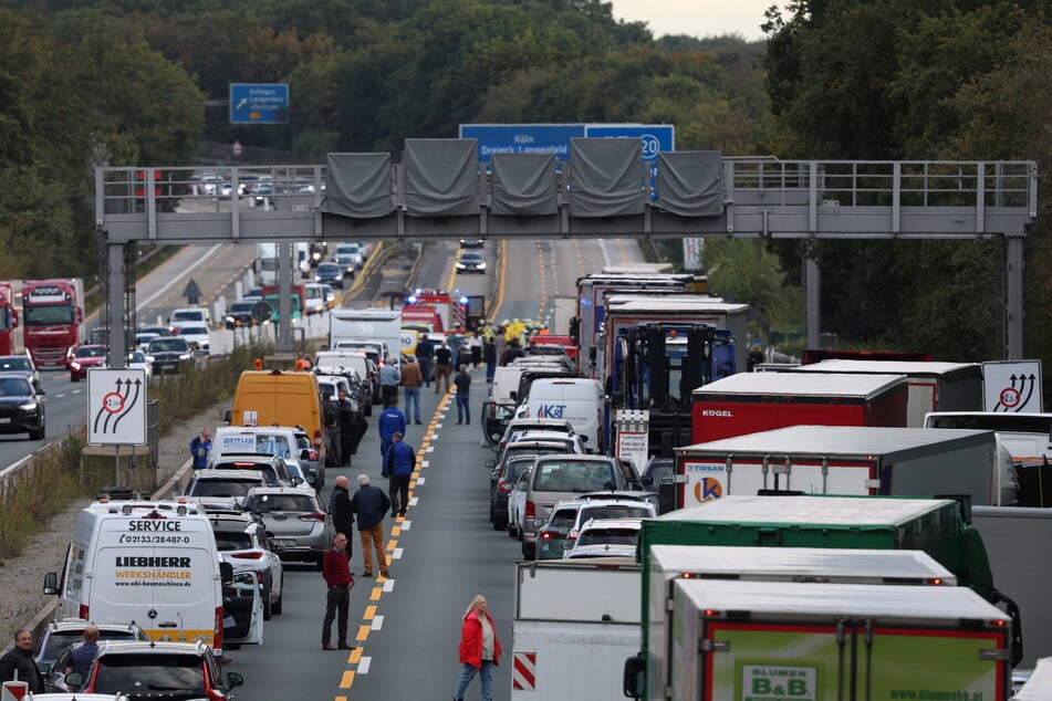 Die A3 ist in beide Richtungen gesperrt.