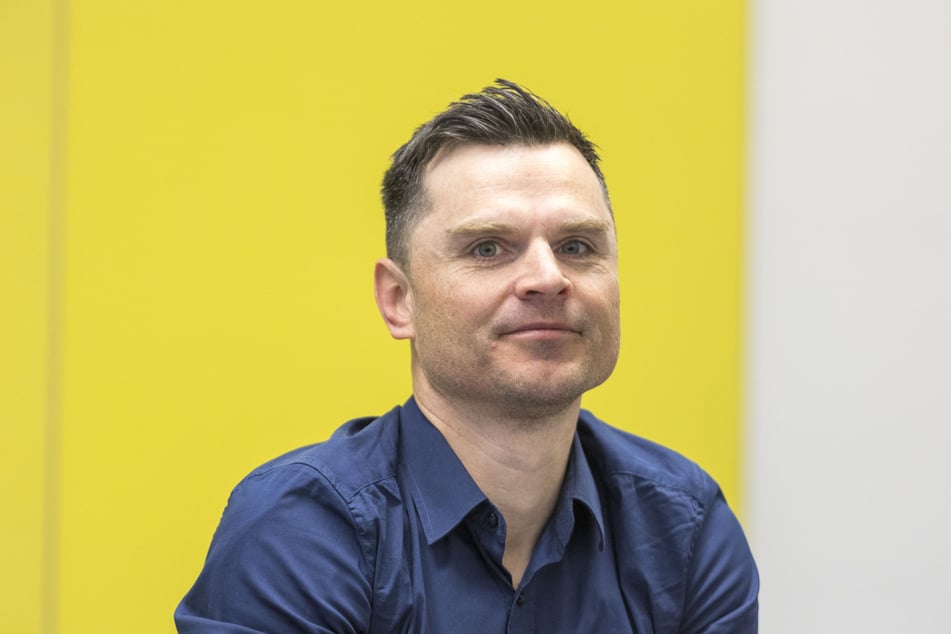 Stadt-Sprecher Daniel Heine (40) begründet die Grundstücks-Wahl mit dem aus wirtschaftlicher Sicht nicht mehr sanierungsfähigen Bestandsgebäude.