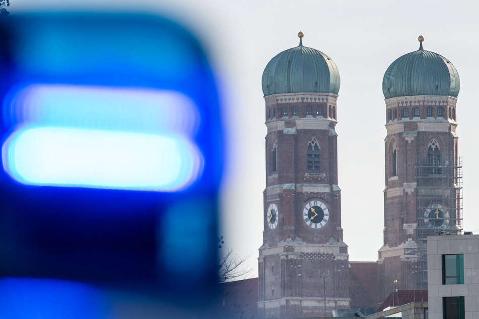 Die Münchner Verkehrspolizei ermittelt zum Unfall. (Symbolbild)