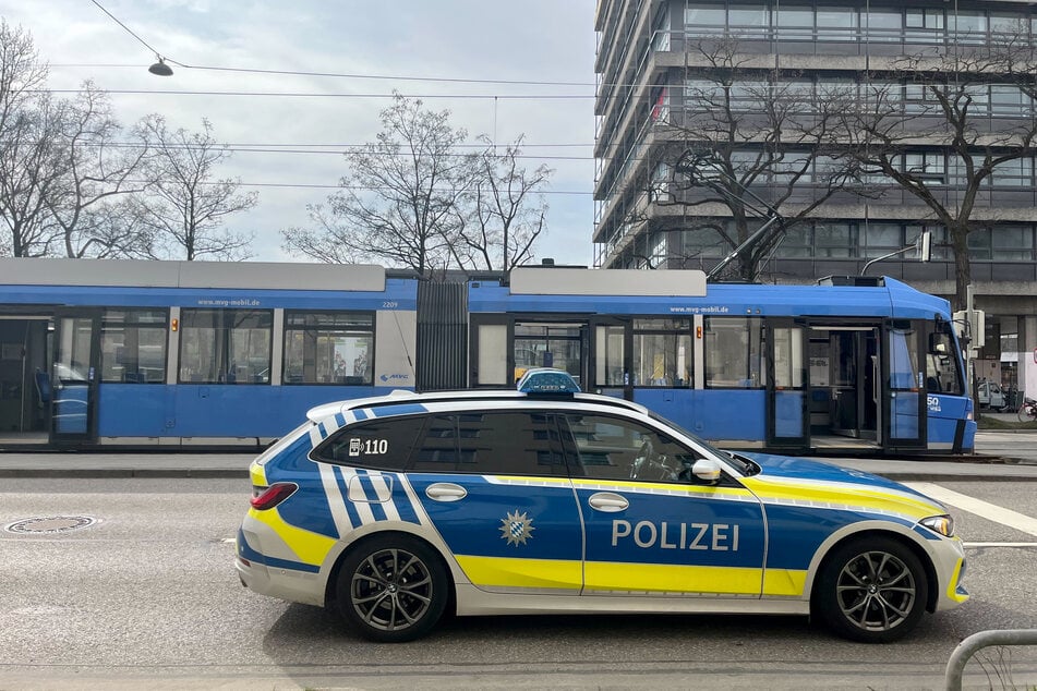 München: Tram in München gestoppt und geräumt: Großeinsatz in der Arnulfstraße