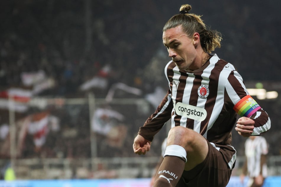 Jackson Irvine (32) stand gegen Union erstmals von Anfang an auf dem Platz. Ausgewechselt wurde er aus Kraftgründen nach 64 Minuten.