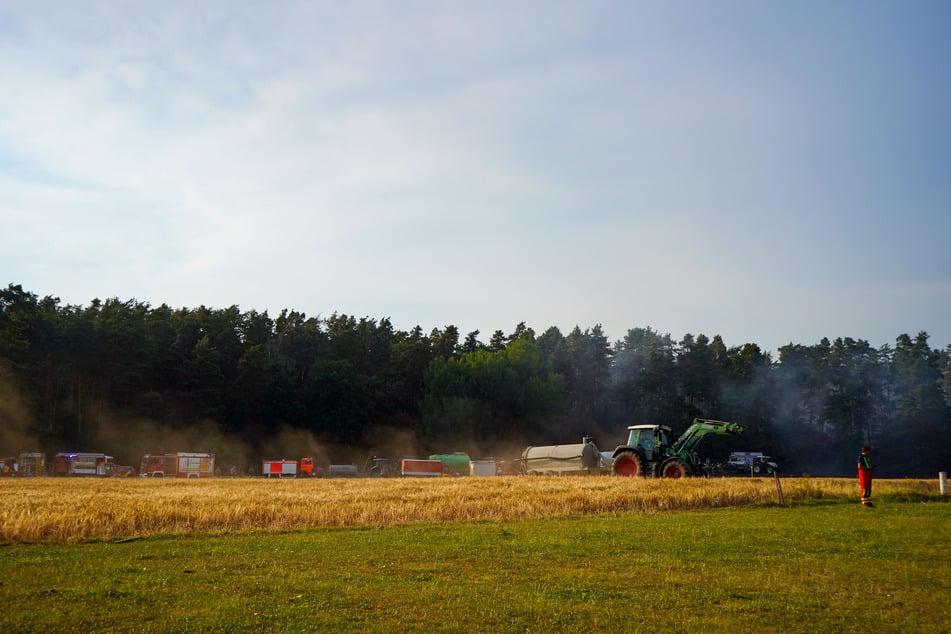 Ein Traktor fing plötzlich Feuer.