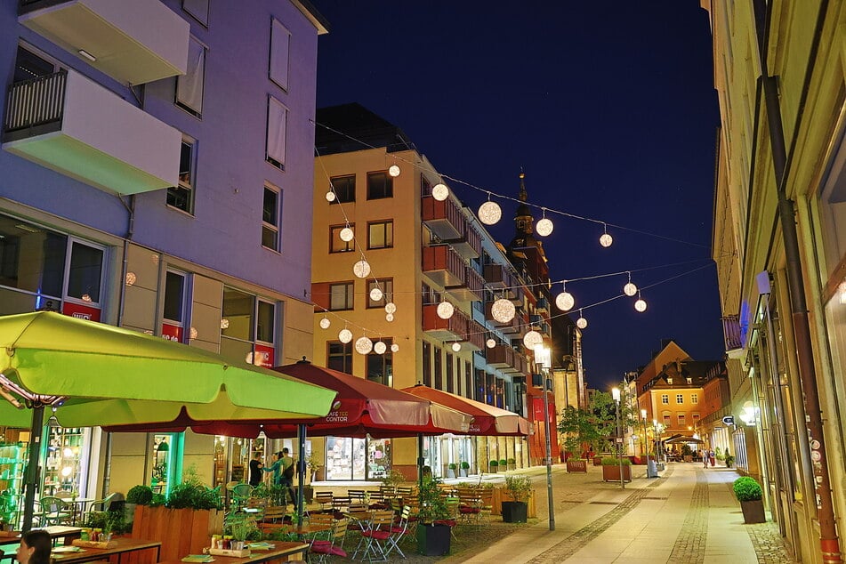 Die neue Lichtinstallation soll die Lichtkugeln in der Inneren Klosterstraße ergänzen.