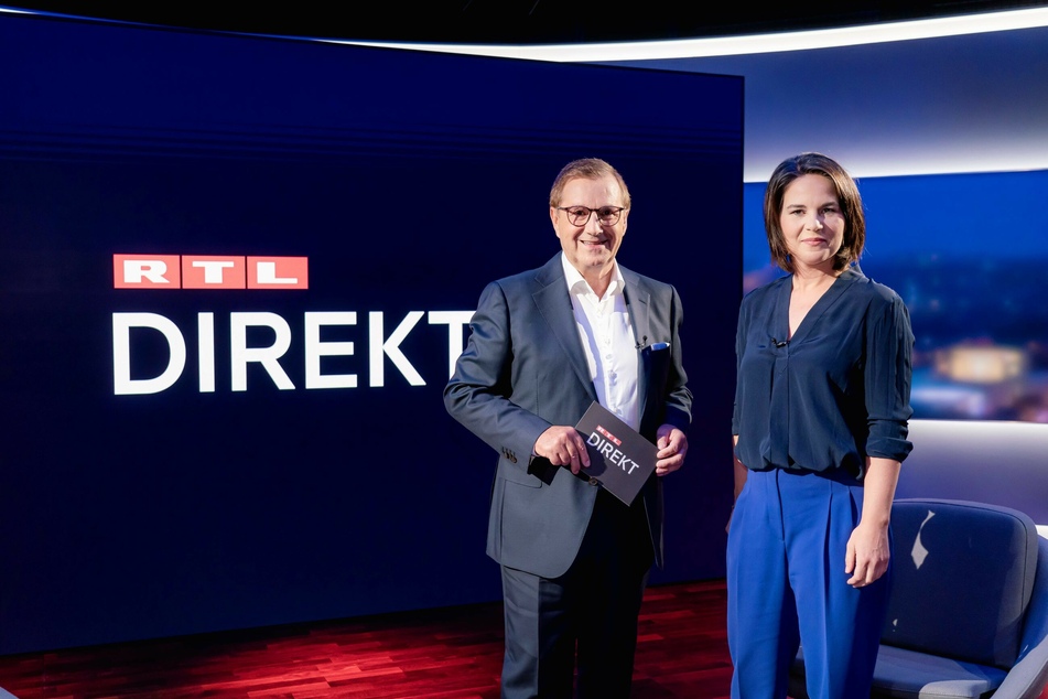 Annalena Baerbock (40) stellte sich den Fragen von Moderator Jan Hofer (71). Zeitgleich war in den "Tagesthemen" im Ersten Konkurrent Armin Laschet (60, CDU) zu Gast und äußerte sich zu der Katastrophe in Kabul.