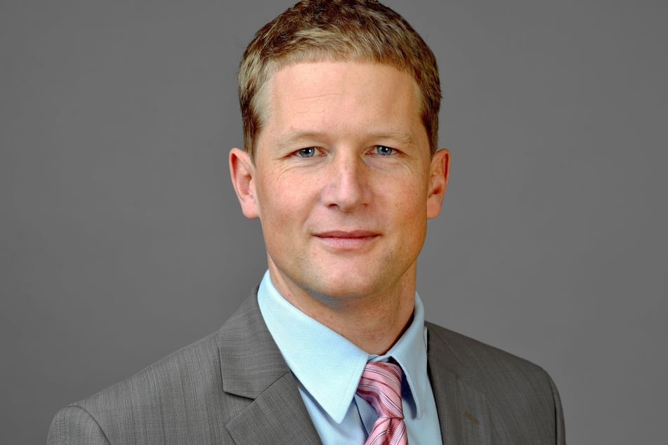 Kinder- und Jugendpsychiater Veit Roessner (52) rät zu besonnenem Vorgehen.