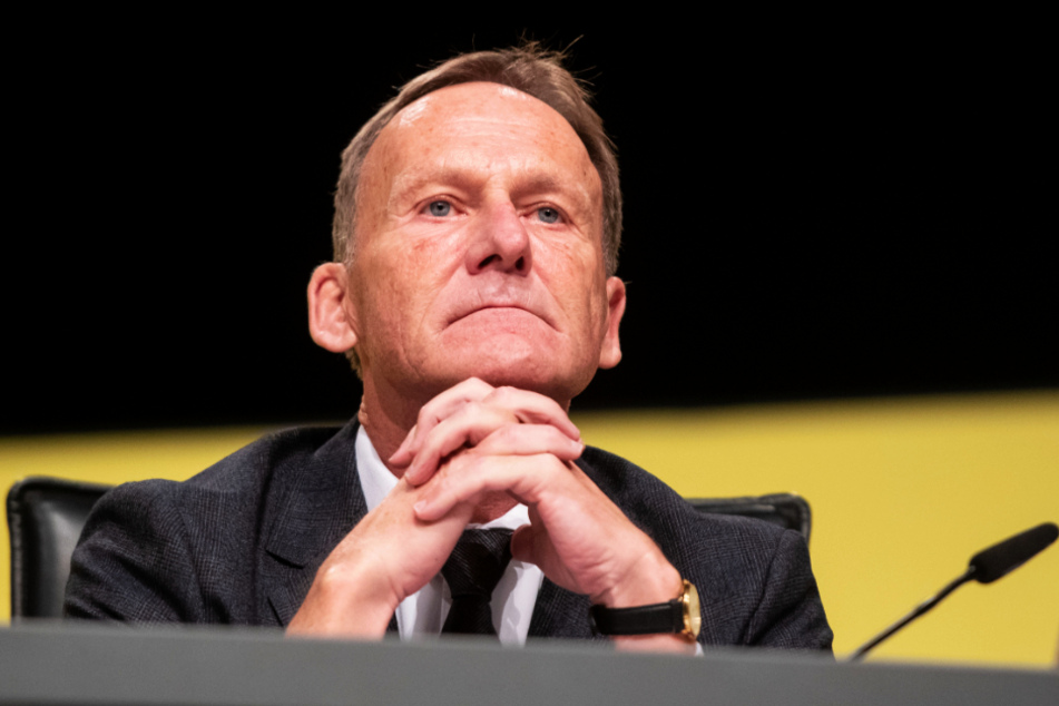 Hans-Joachim Watzke (60) befürchtet, dass die 50+1 Regel fallen könnte.