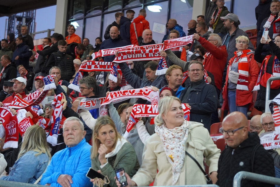 Jubeln könnt Ihr mit dem Gewinnspiel zum Derby.