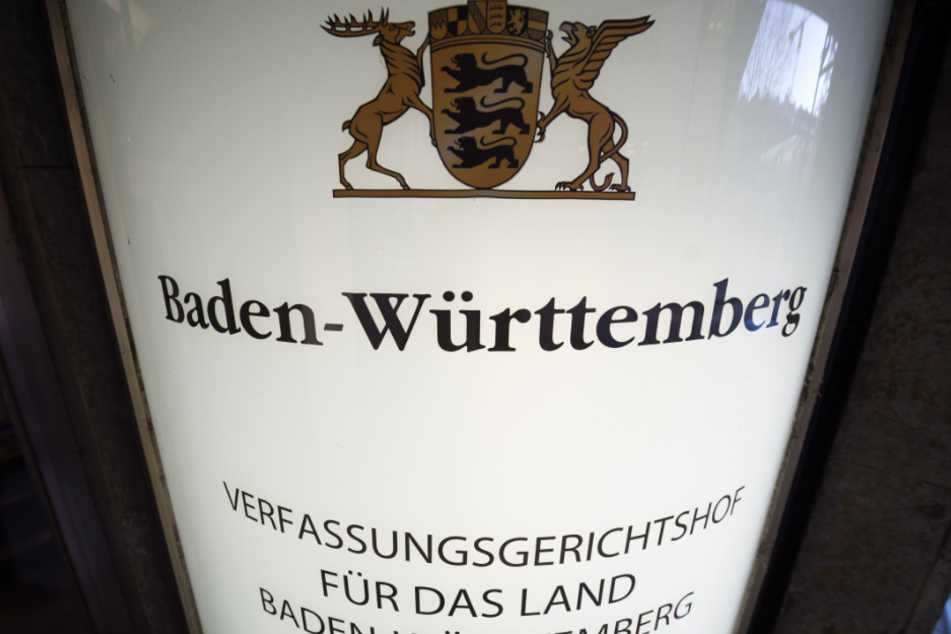 Bislang müssen die Parteien für eine landesweite Zulassung Unterschriften bekommen.