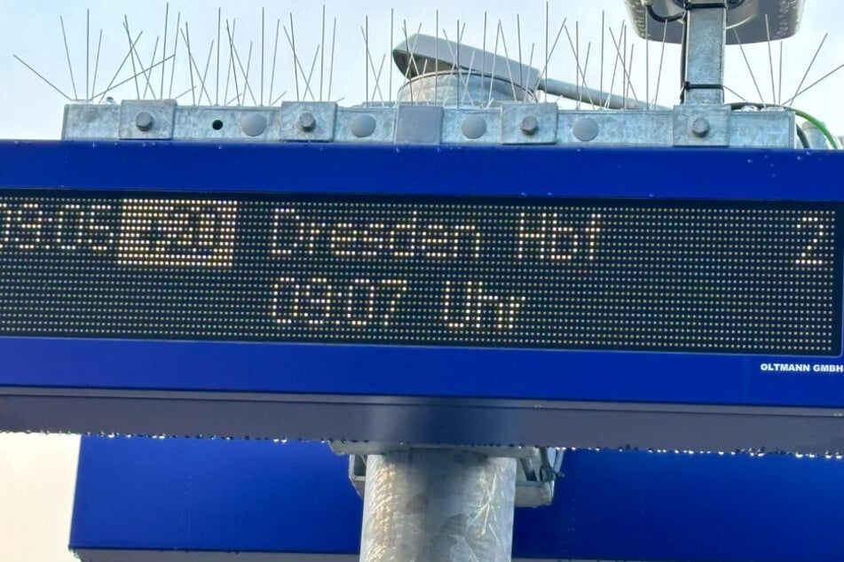 Viel Geduld war auch am Hohensteiner Bahnhof gefragt.