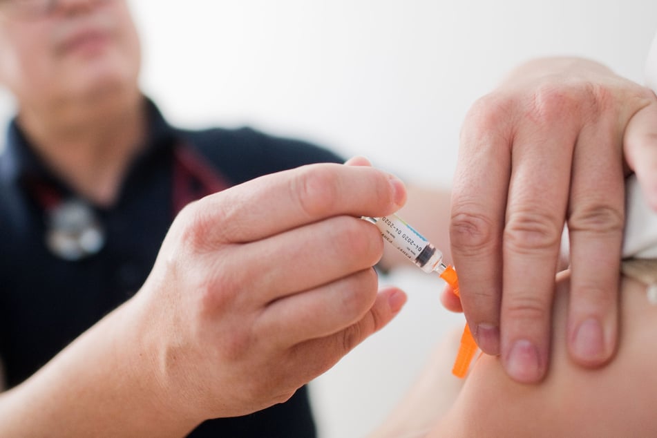 Gegen Hepatitis A und B empfiehlt die Ständige Impfkommission eine Schutzimpfung. (Symbolbild)