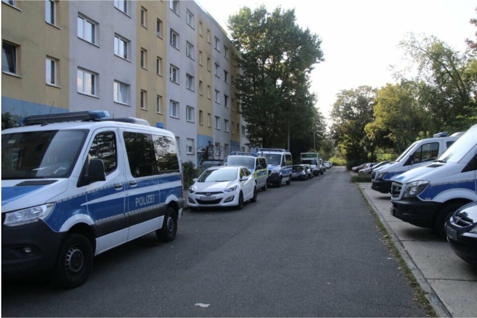 Der 55-Jährige hatte zunächst behauptet, seine Ehefrau tot in der gemeinsamen Wohnung in Halle-Neustadt aufgefunden zu haben.