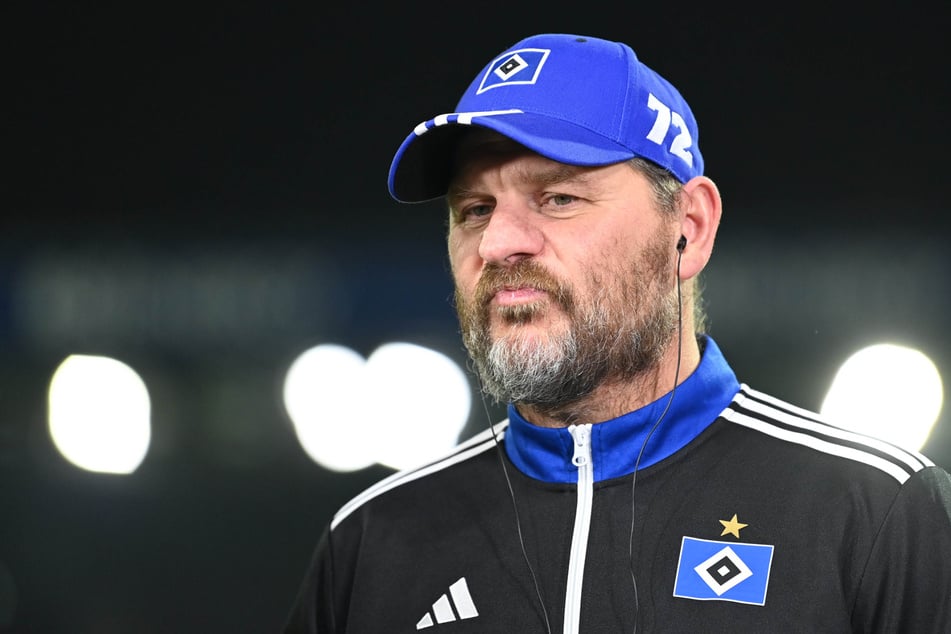 HSV-Trainer Steffen Baumgart (52) hat eine deutliche Meinung zur AfD.