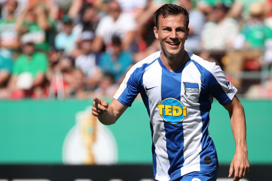 Mittelfeldmotor Vladimir Darida (30) wird auch in Zukunft das Trikot von Hertha BSC tragen. Am Dienstag verlängerte der tschechische Nationalspieler seinen Vertrag beim Hauptstadtklub.