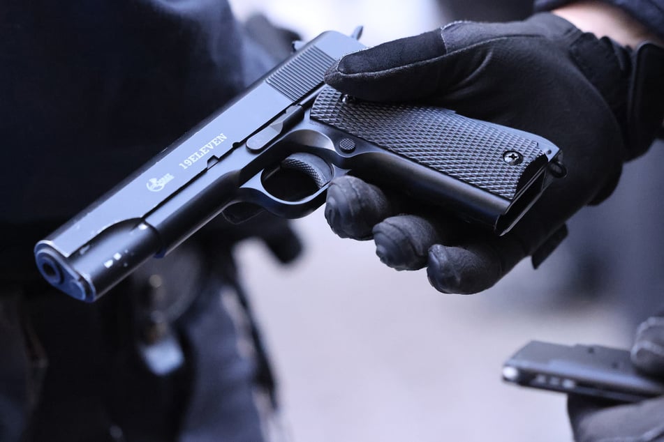 Bluttat in NRW: Teenager (15) soll anderen Jugendlichen angeschossen haben