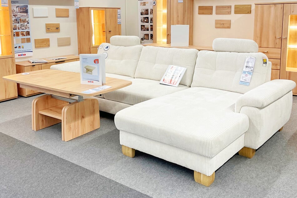 Möbel-Abverkauf bei ROLLER am Montag (2.3.) mit diesen Schnäppchen