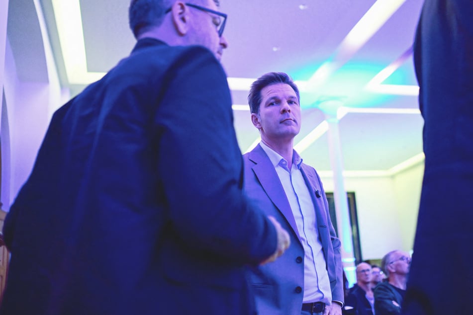 Steffen Krach nimmt trotz der Ermittlungen seine Termine zum Wahlkampf wahr.