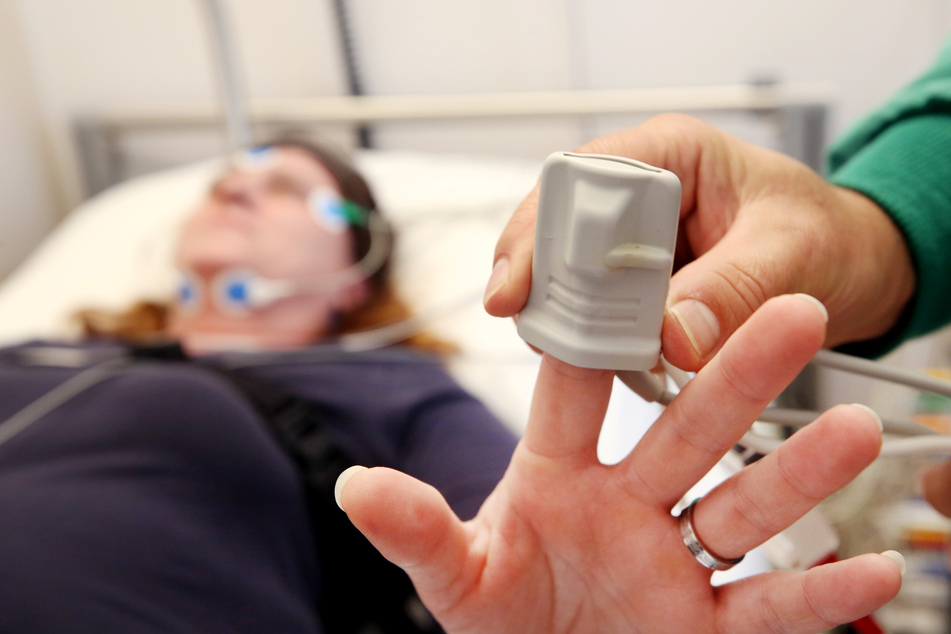 Die Angst vor einer Corona-Ansteckung raubt vor allem Menschen mit gesundheitlichen Risiko-Faktoren vielfach den Schlaf.