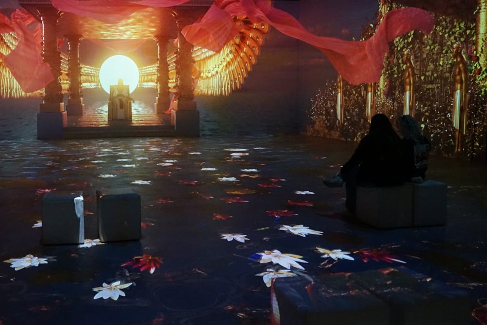 Die Sonne geht auf: Im 360-Grad-Showroom erwachen Kleopatra und ihre Herrschaftsstadt Alexandria eindrucksvoll zum Leben.