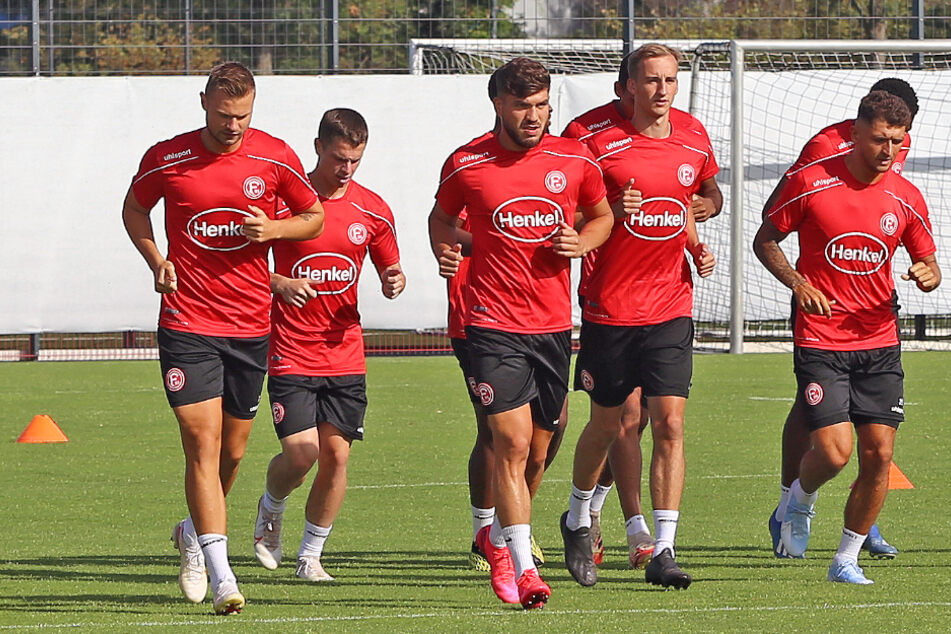 Nach zwei positiven Corona-Tests bei Fortuna Düsseldorf sind mehrere Spieler wieder ins Training zurückgekehrt.