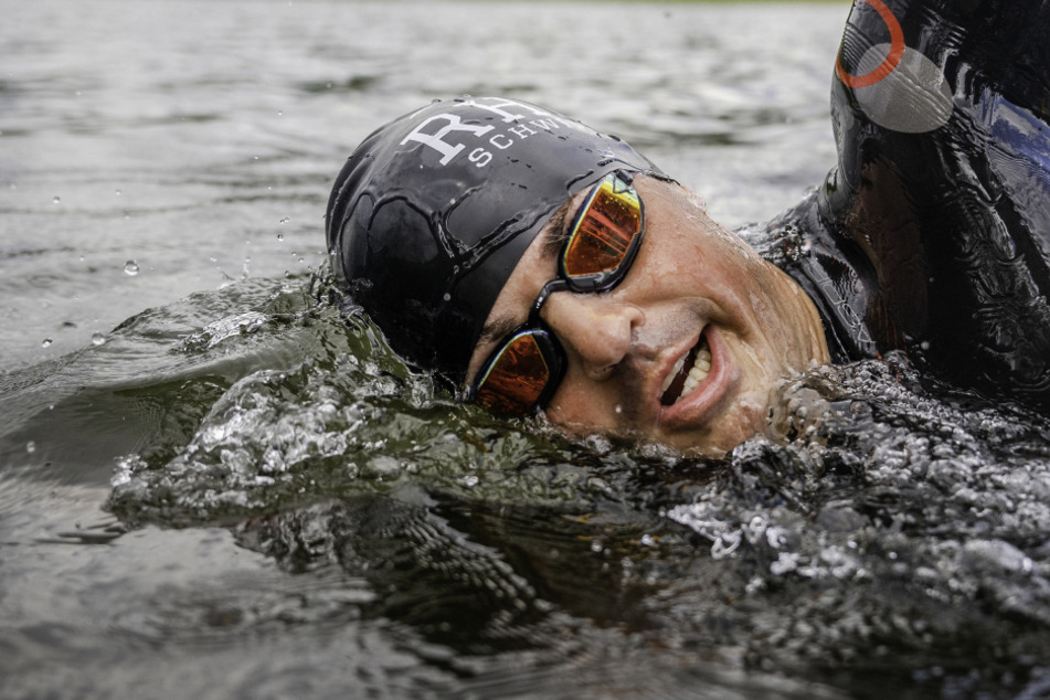Chemnitz: Chemnitzer Extrem-Sportler durchquert Ostsee und schwimmt bis Dänemark