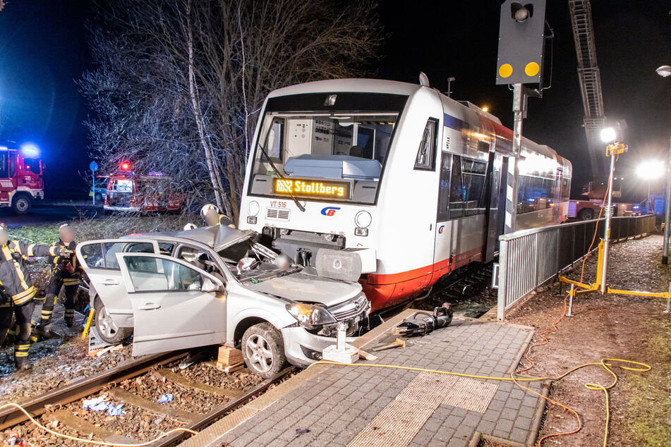 Tödlicher Bahnunfall Anfang des Jahres: Ein Rentner (81) wurde mit seinem Auto an einem Bahnübergang im Erzgebirge erfasst. Der Mann starb noch an der Unfallstelle.
