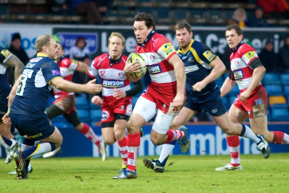 Tom Voyce (43, center) made nine appearances for the England national team. Now he is missing after the violent storm at the weekend.