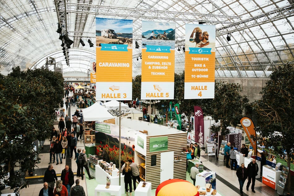 In mehreren Hallen zeigen Aussteller alles, was man zum Thema Reisen wissen muss. (Archivbild)