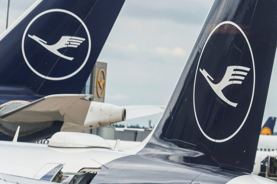Viele Flugzeuge der Lufthansa könnten bald am Boden bleiben: Ein Streik der Piloten droht!