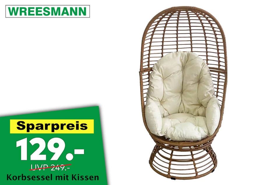 Korbsessel mit Kissen