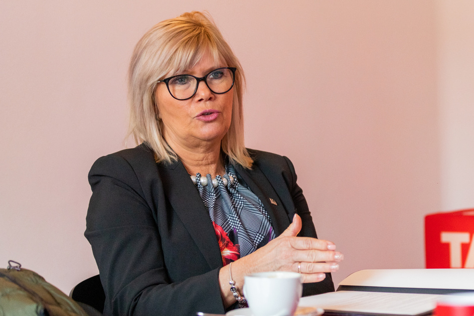 Magdeburgs Oberbürgermeisterin Simone Borris (60, parteilos) hat sich vorgenommen, die Beziehungen zur Slowakei zu verbessern.