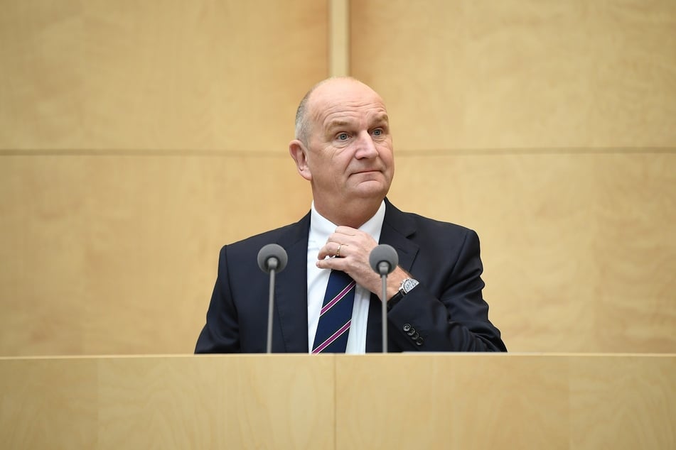 Brandenburgs Ministerpräsident Dietmar Woidke (SPD) hat sich gegen das Einreiseverbot für Touristen im Kreis Ostprignitz-Ruppin ausgesprochen.