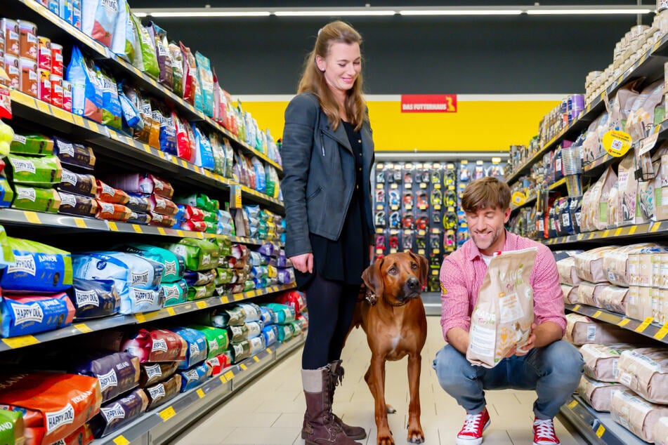 DAS FUTTERHAUS macht am Dienstag (5.8.) diese guten Angebote für Hunde und Katzen
