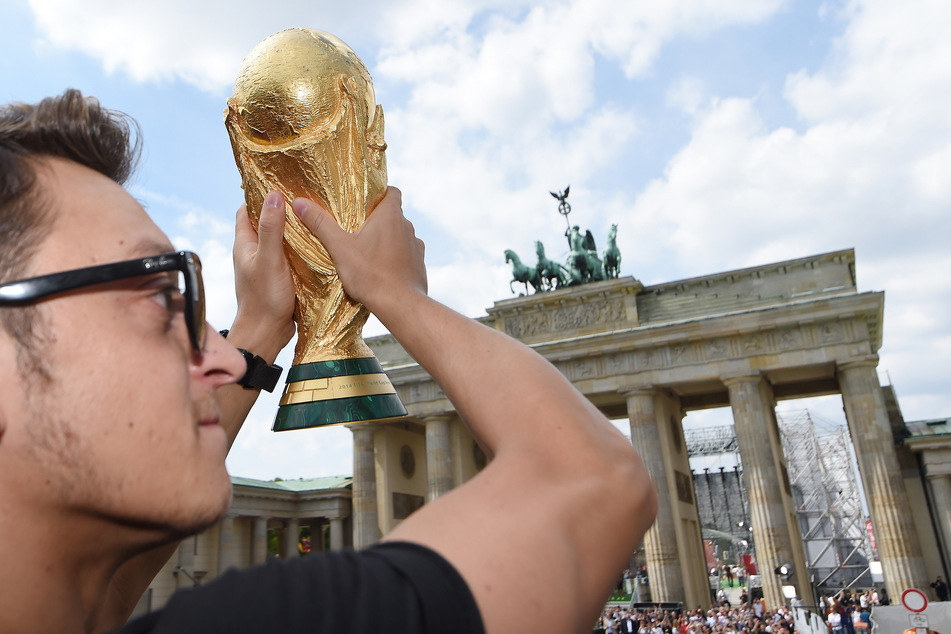 Mesut Özil (34) kehrte 2014 als Held von Rio nach Deutschland zurück. (Archivfoto)