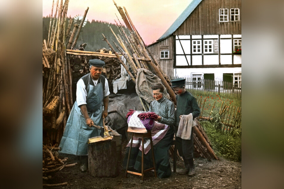 Max Fritzsche hielt 1912 die Wirtsleute Prügners in Oberrittersgrün fest. Hier verbrachte die Familie des Oberlehrers gern die Sommerfrische.