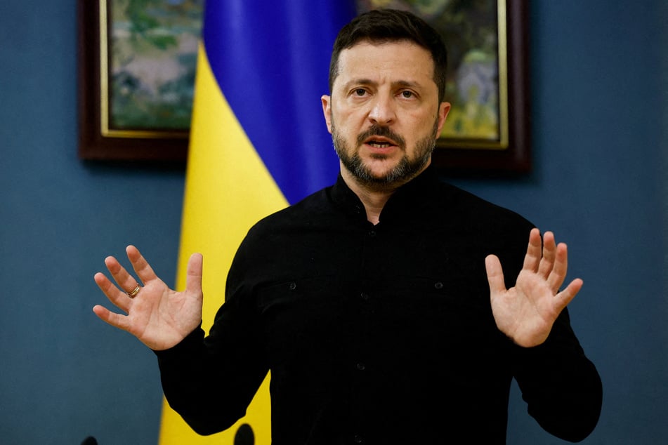 Ukraine's Zelensky urges "regime change" in Russia