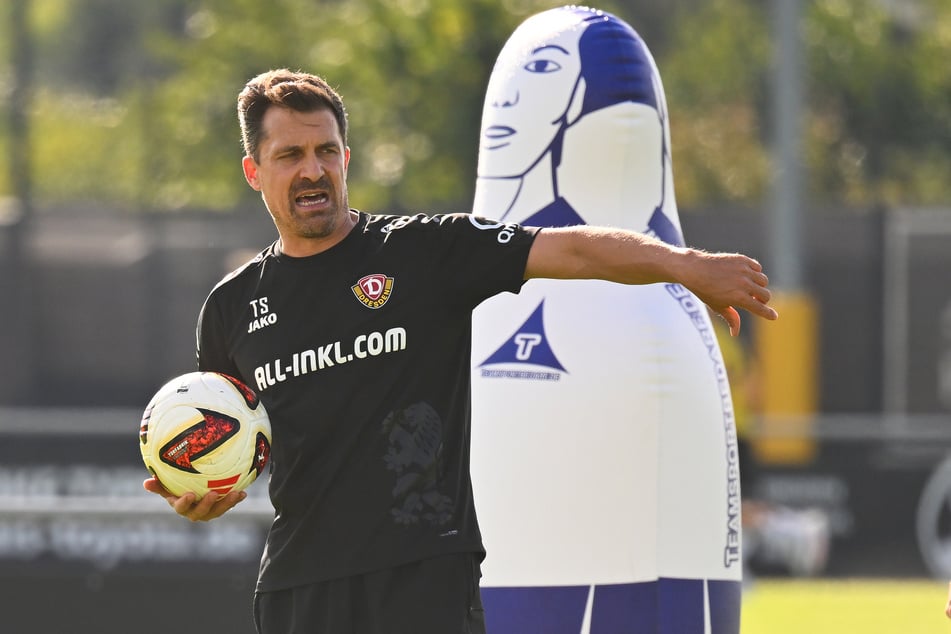 Ganz unzufrieden war Dynamos Cheftrainer Thomas Stamm (43) nach dem Test nicht.