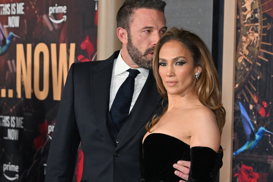 Ben Affleck (l.) spent Father's Day apart from his wife Jennifer Lopez (r.), further fueling the rumors of a separation.