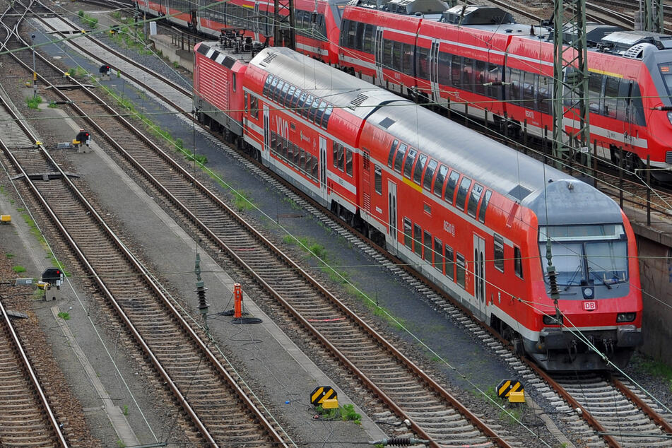 An den S-Bahn-Gleisen in Radebeul wurde am heutigen Donnerstag ein schrecklicher Fund gemacht. (Symbolbild)
