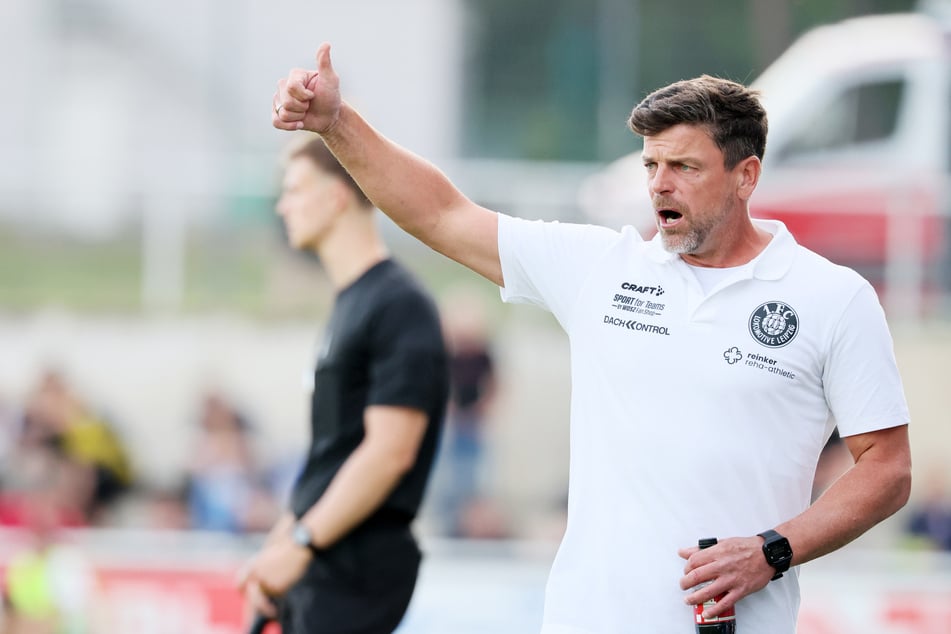 Happy über das Comeback seiner Mannschaft: Leipzigs Trainer Torsten Ziegner.