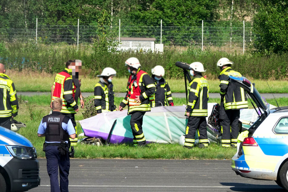 Der Pilot wurde in ein Krankenhaus gebracht.