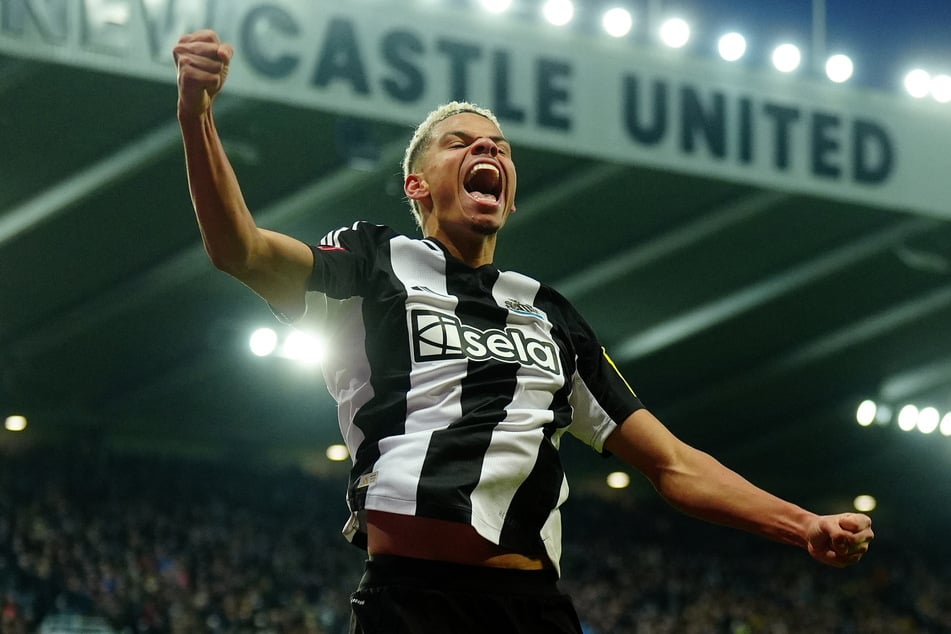 Der Däne William Osula (22) von Newcastle United gilt zurzeit als der heißeste Kandidat für eine Neuverpflichtung im Winter bei Eintracht Frankfurt.