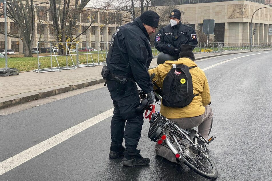 Die Polizei konnte den Fahrradfahrer stoppen.